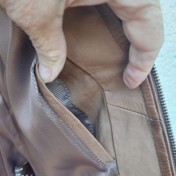 DANIER lined leather fall jacket with Zip front, L. Lovelysubtle color details - Picture 9 of 11